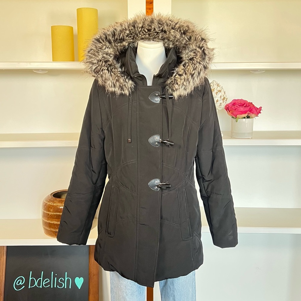 Croft & Barrow Women’s M Black Winter Coat with Faux Fur Trimmed Removable Hood